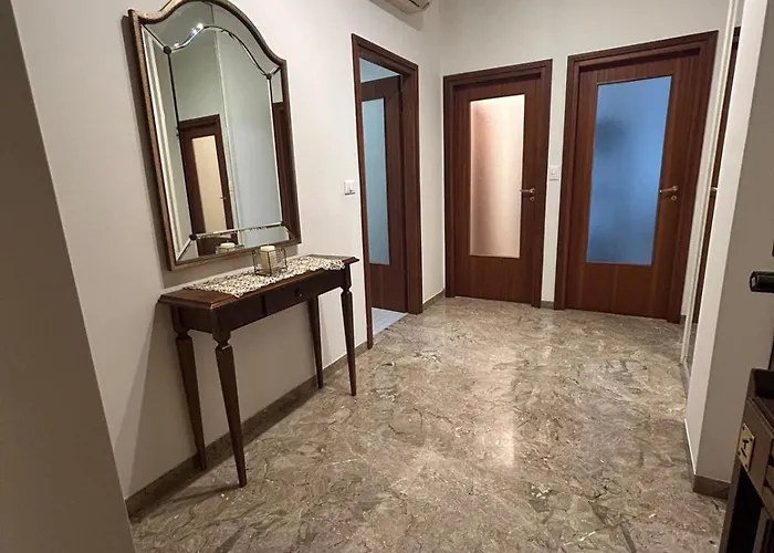 Luxury House San Felice شقة بولونيا